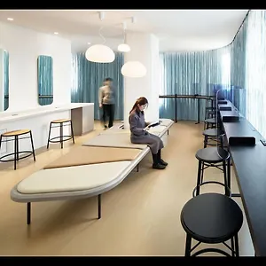 Capsule hotel 9h Nine Ningyocho, Tokyo