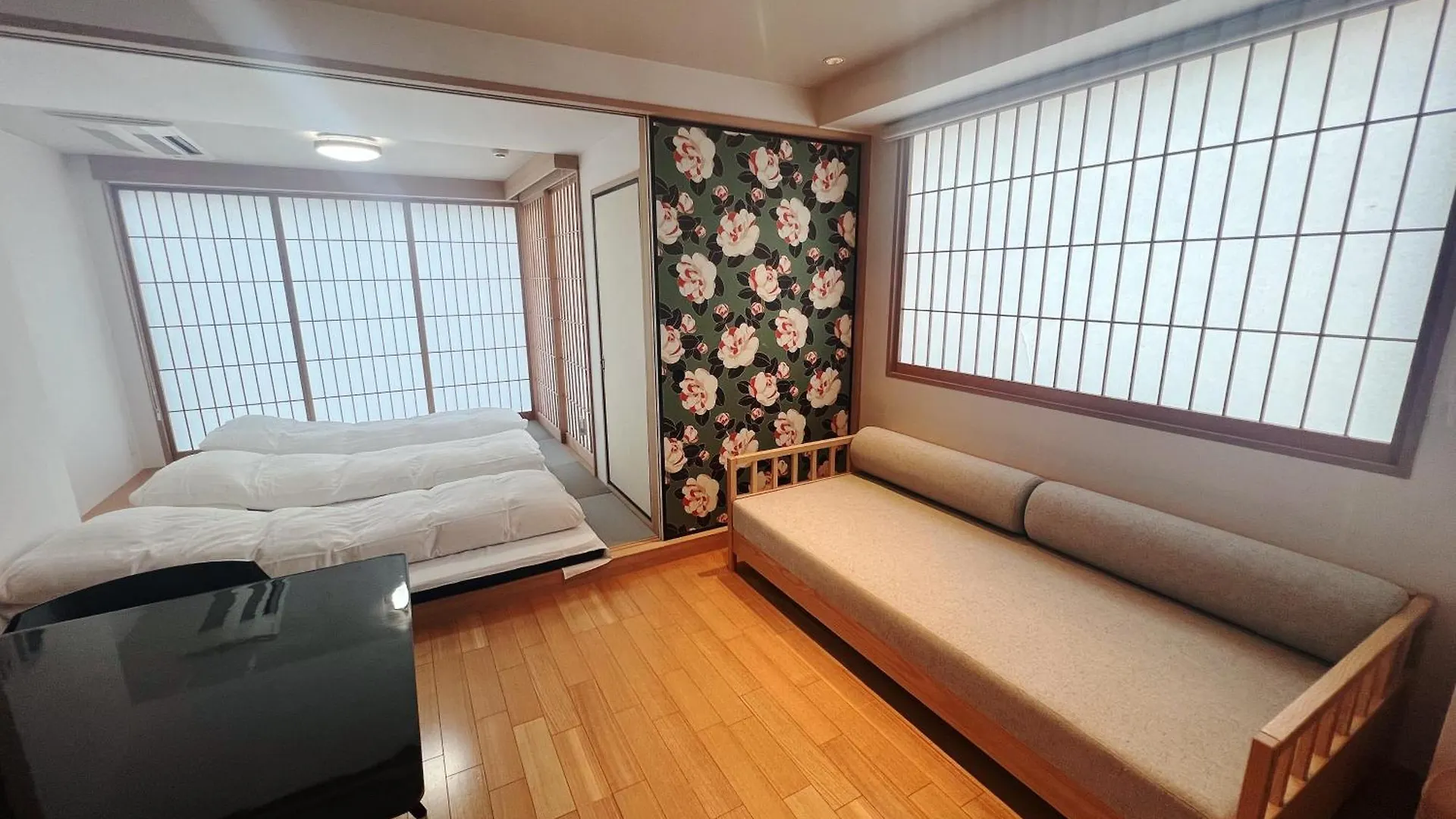 Nplus Tokyo Akihabara Premium Hotel
